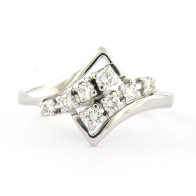 cb20250994-1-2000x2000