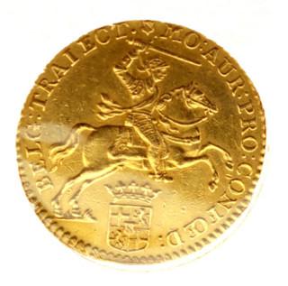 271913